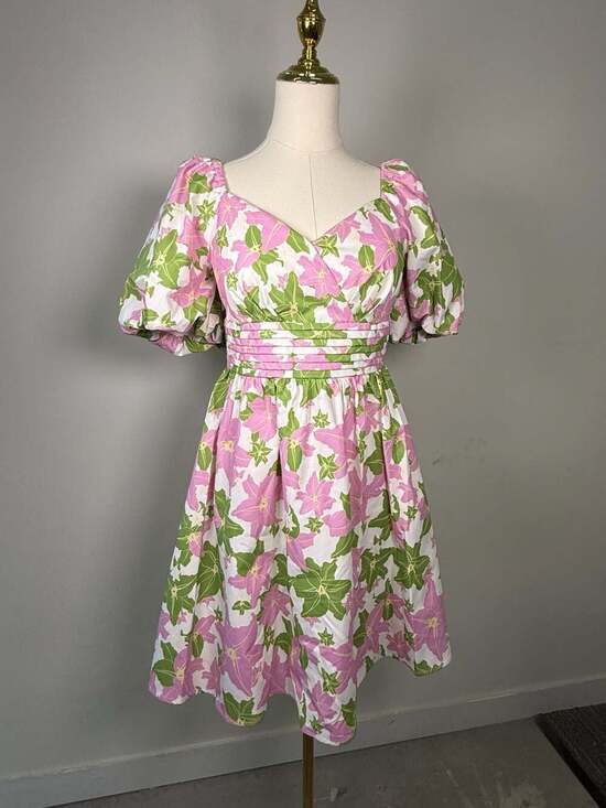 Kinsley + Zoey Dresses & Skirts - Kinsley + Zoey Levana Floral Puff Sleeve Bow Back Dress